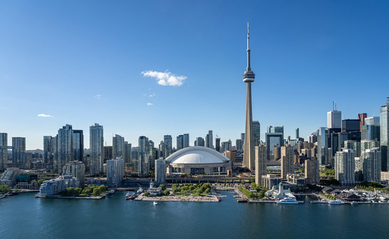 L’horizon de Toronto, du lac Ontario